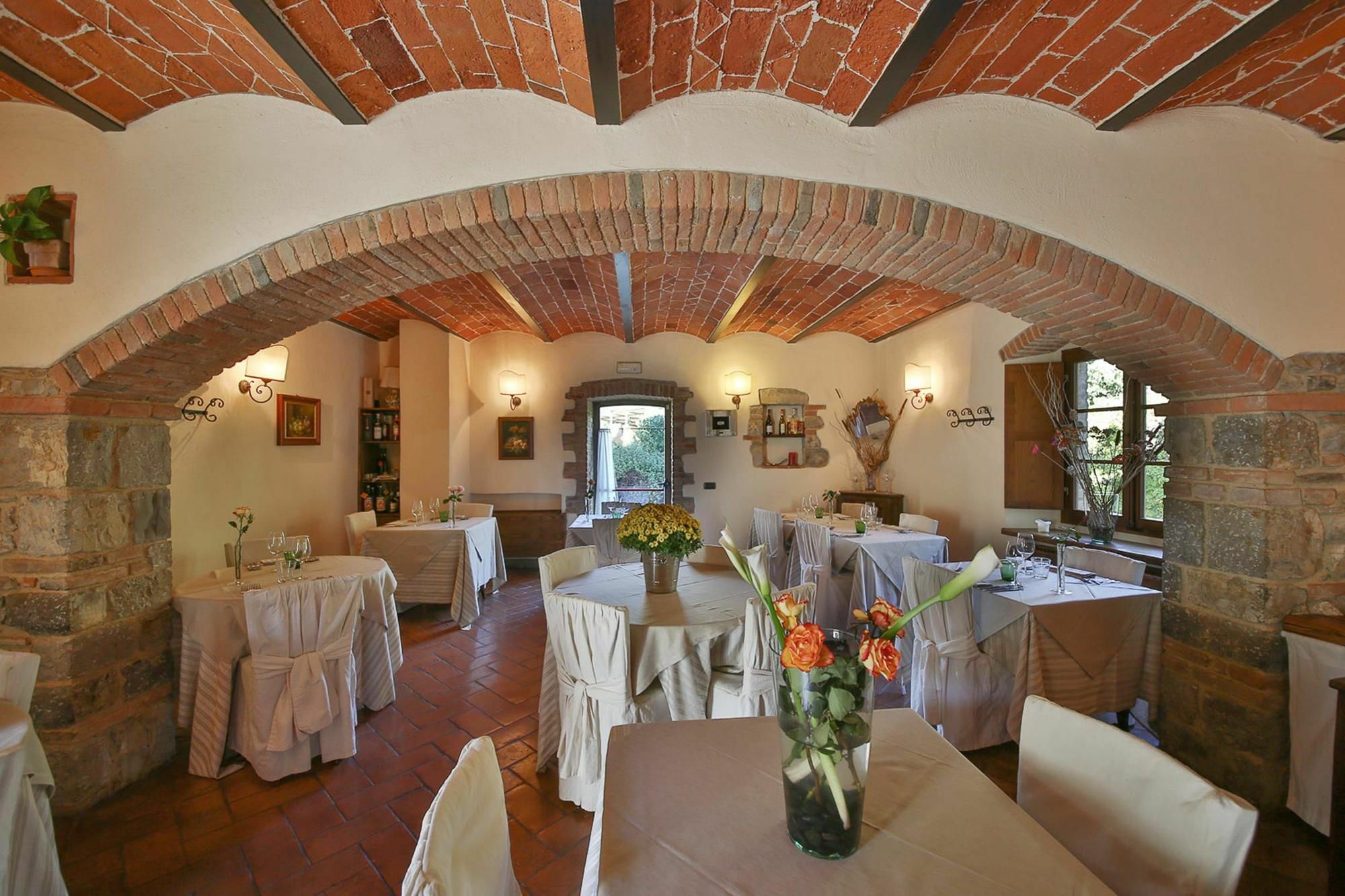 Le Pozze Di Lecchi Hotel 4*